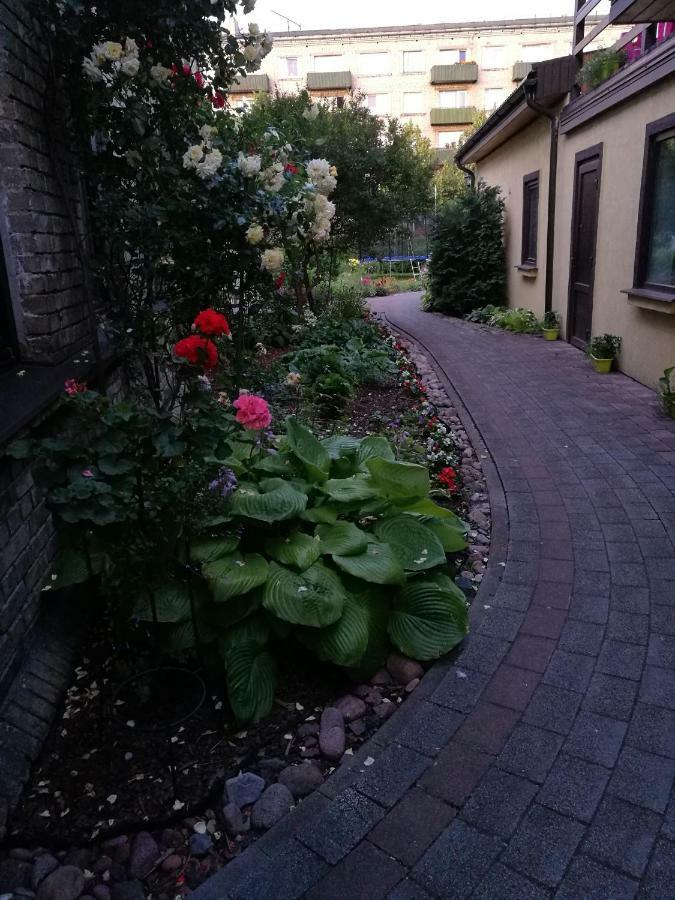 Saules Kvartals Ventspils Exteriör bild